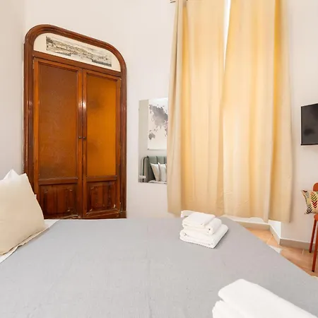 Calaba Centro * نابولي